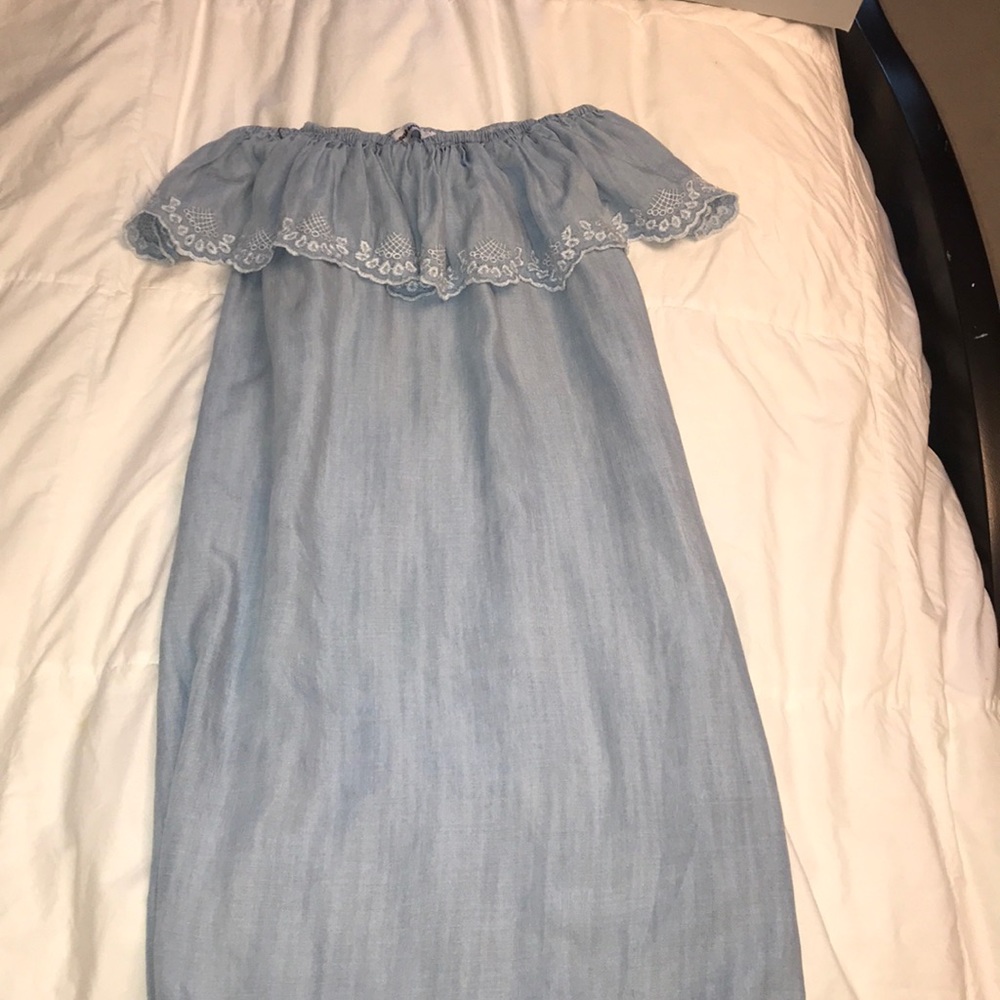 Adorable Denim Off the Shoulder Shift Dress